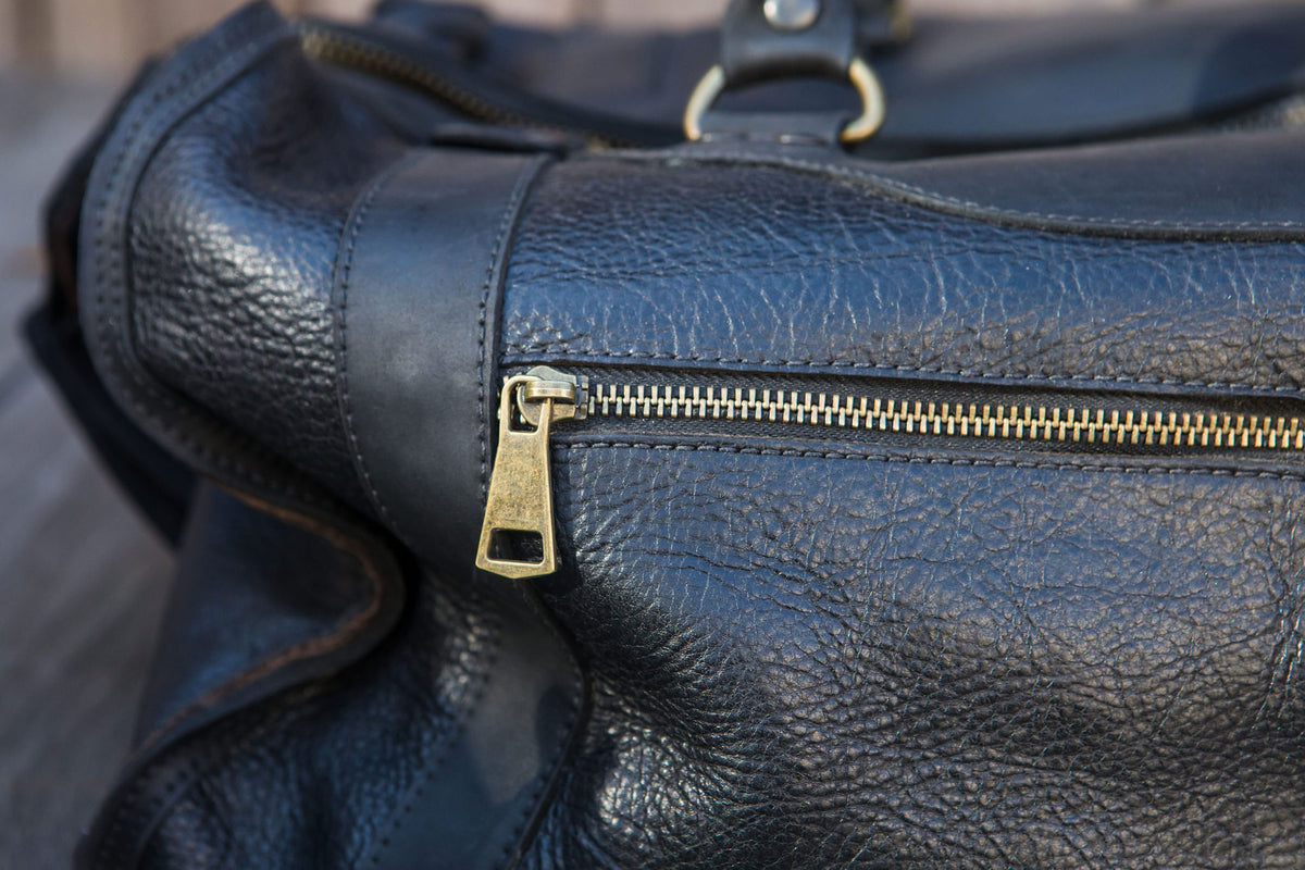 Aiken Weekender Bag - Noire on Noire