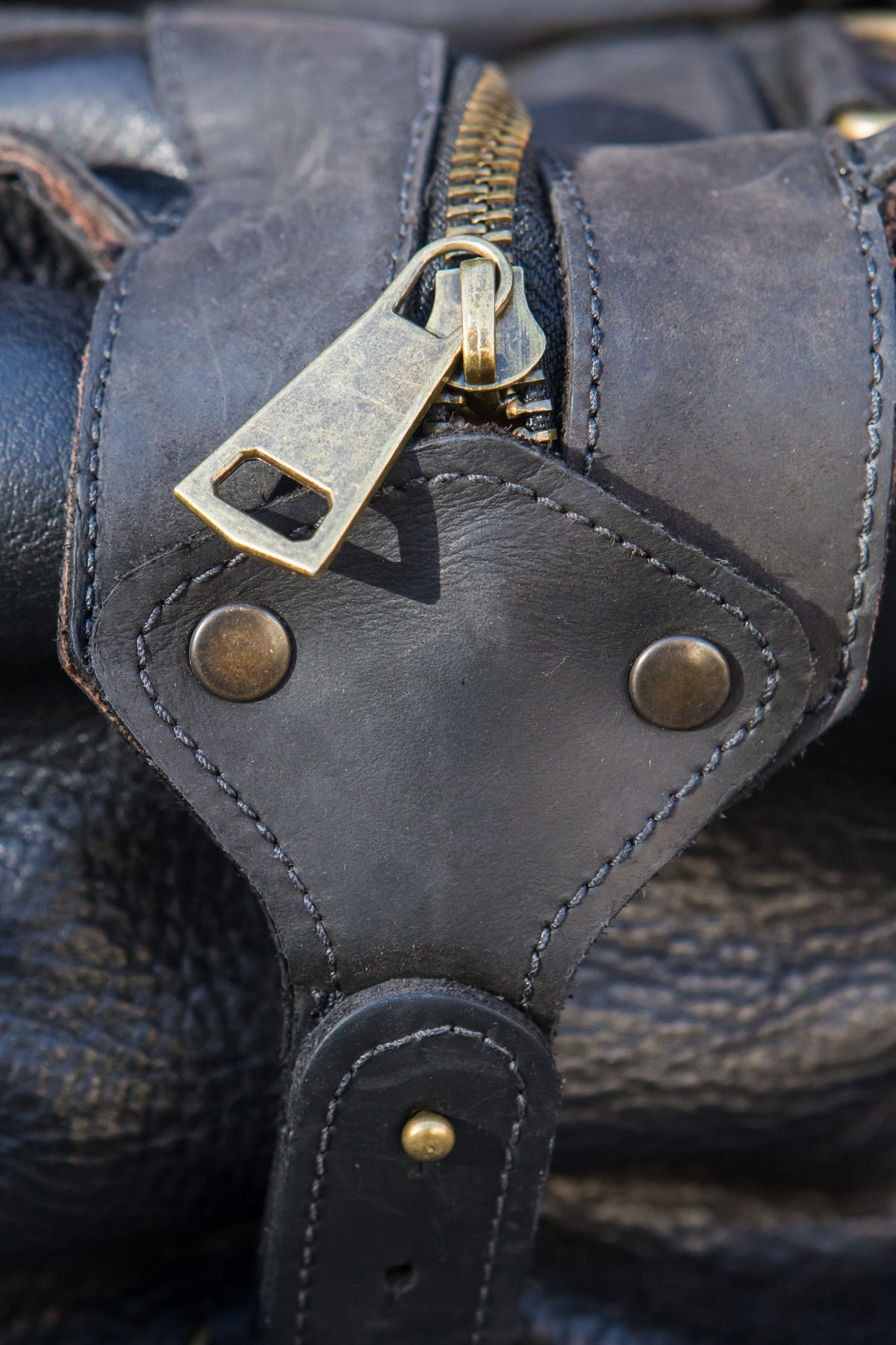 Aiken Weekender Bag - Noire on Noire