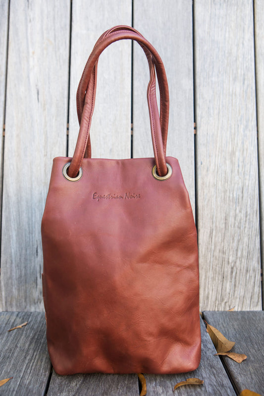Camden Bucket bag - Oxblood