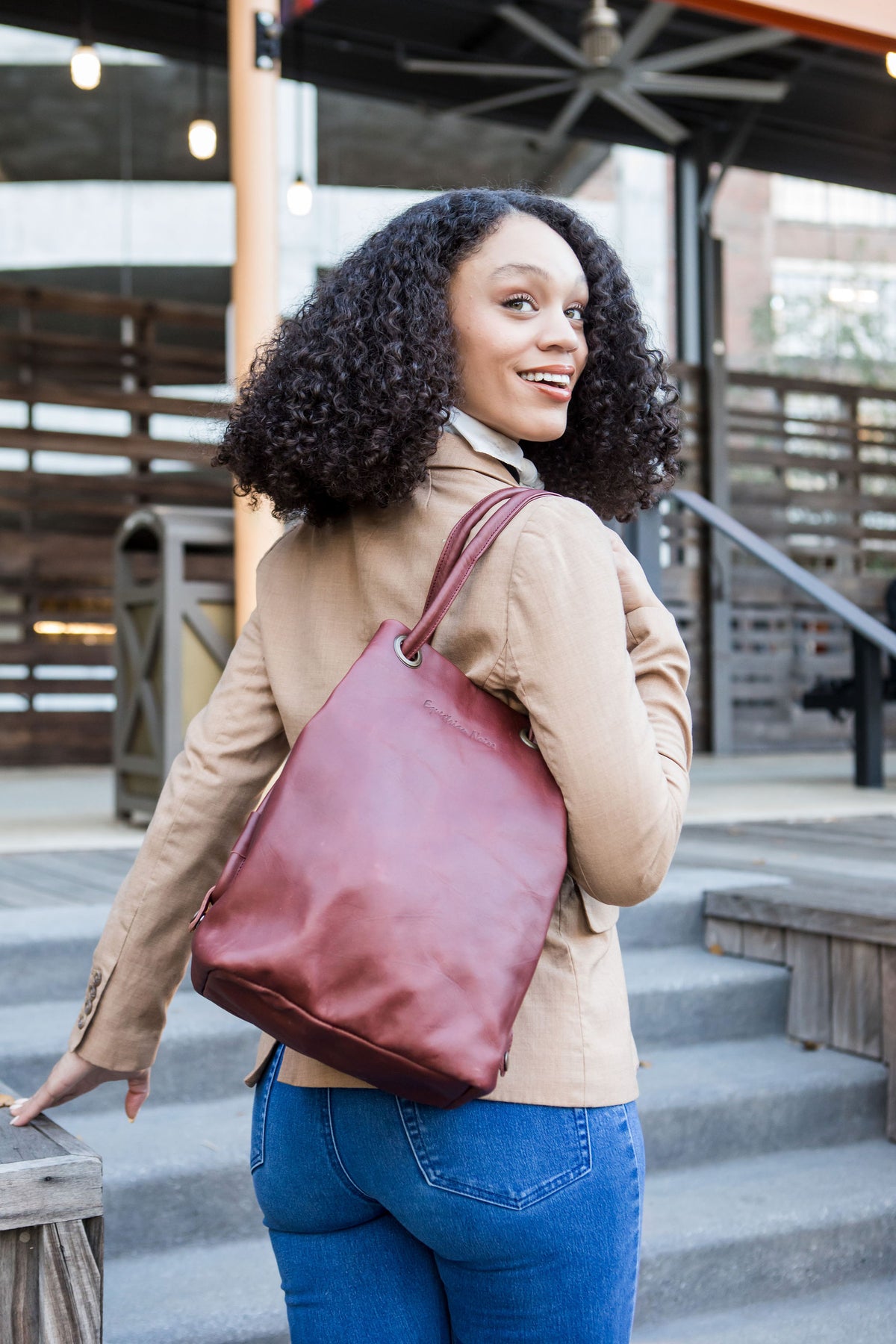 Camden Bucket bag - Oxblood