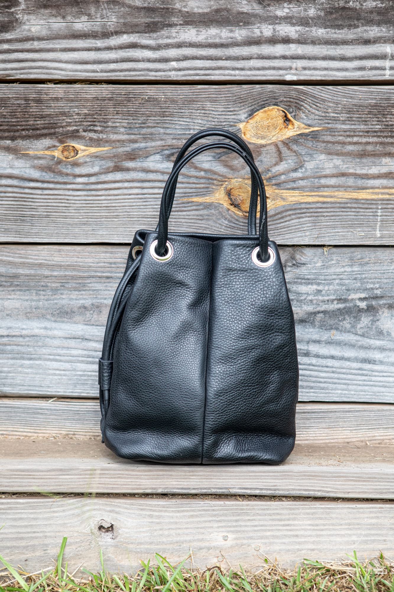 Camden Bucket bag