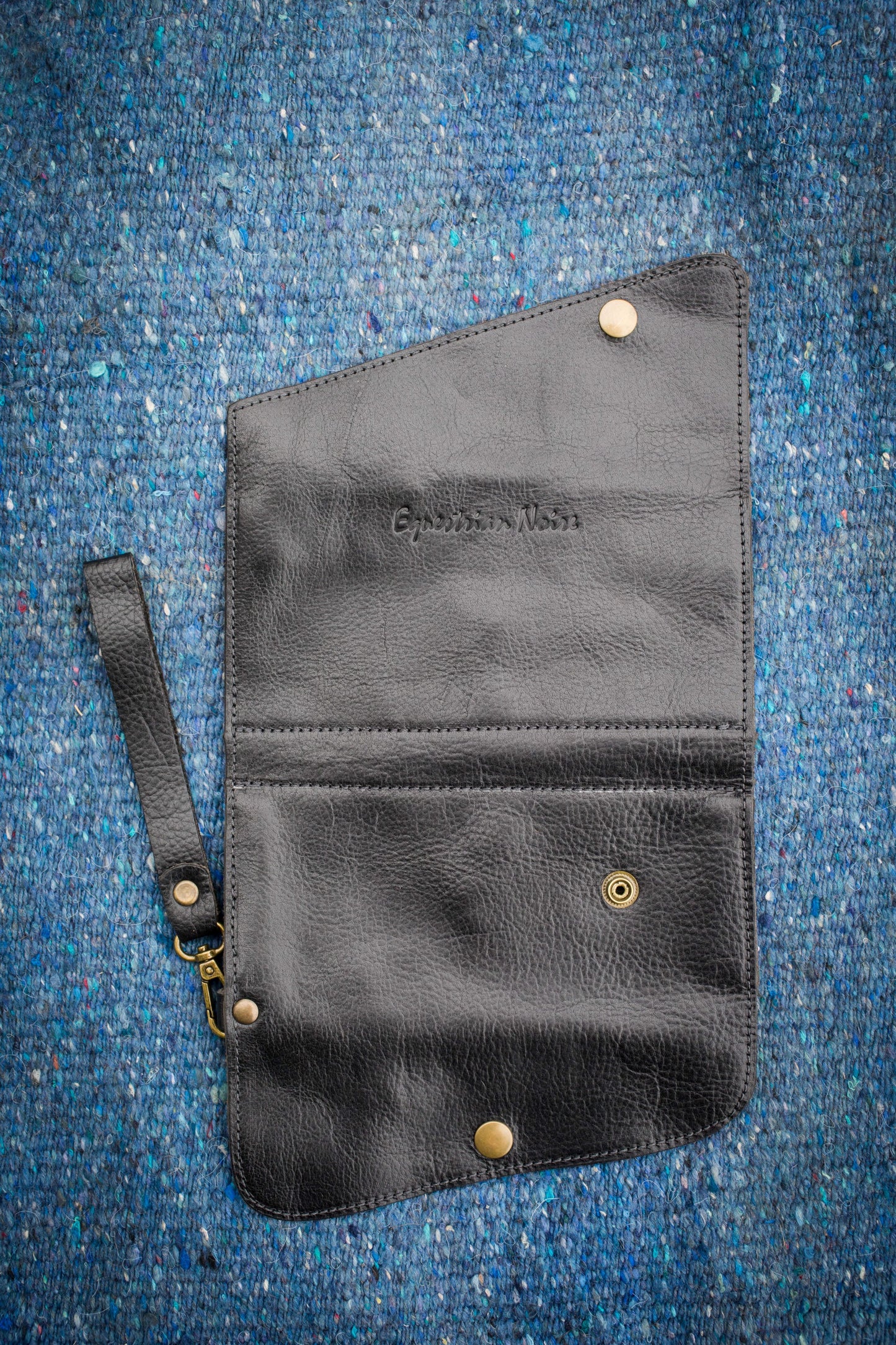 Saddler tri-fold wristlet