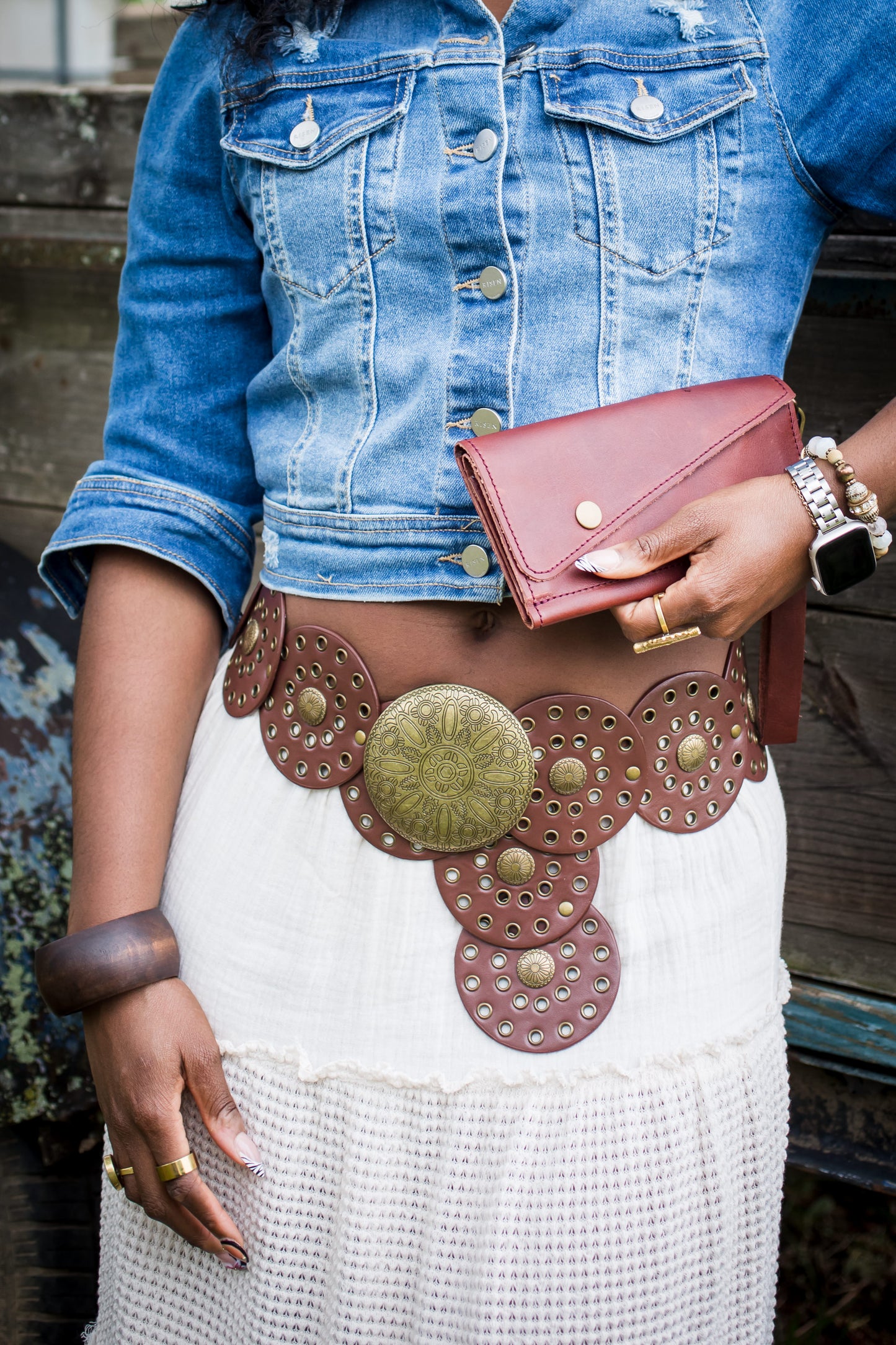 Saddler tri-fold wristlet