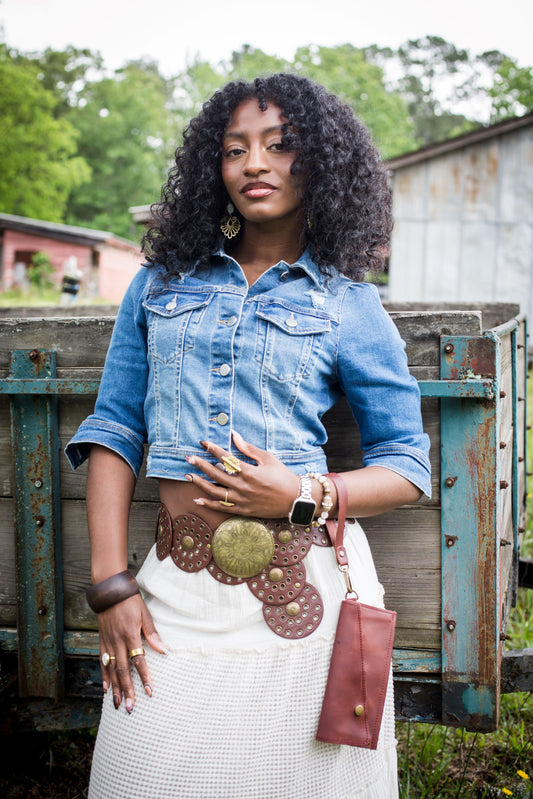 Saddler tri-fold wristlet