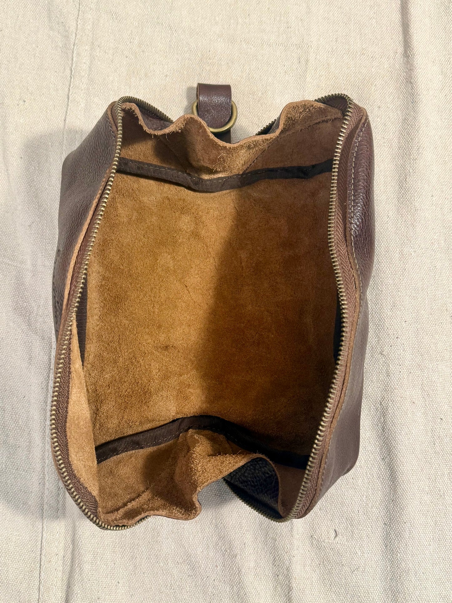 Dopp bag