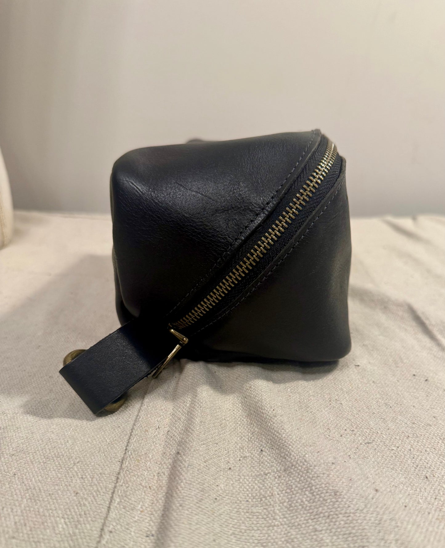 Dopp bag