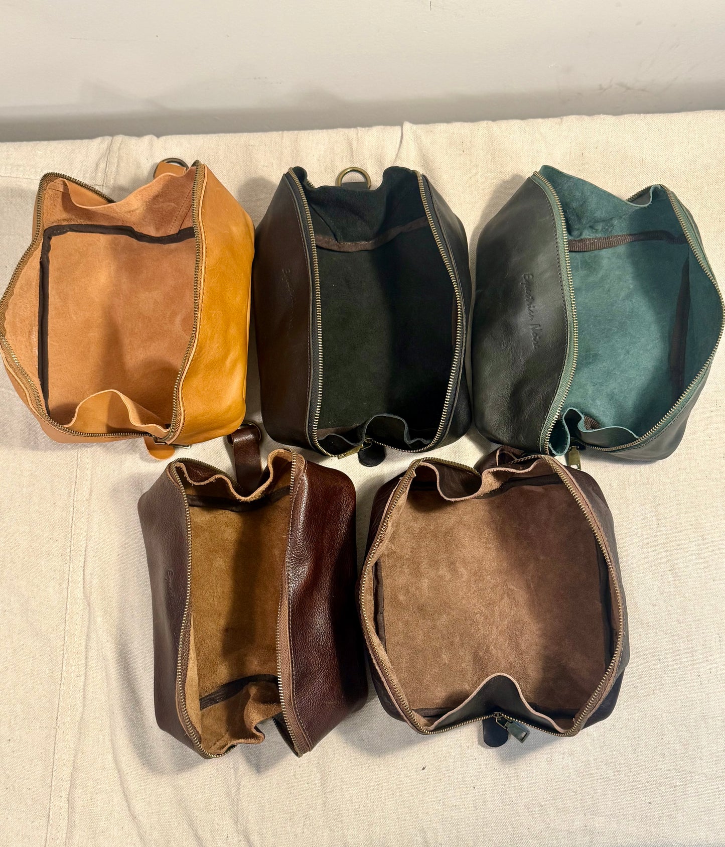 Dopp bag