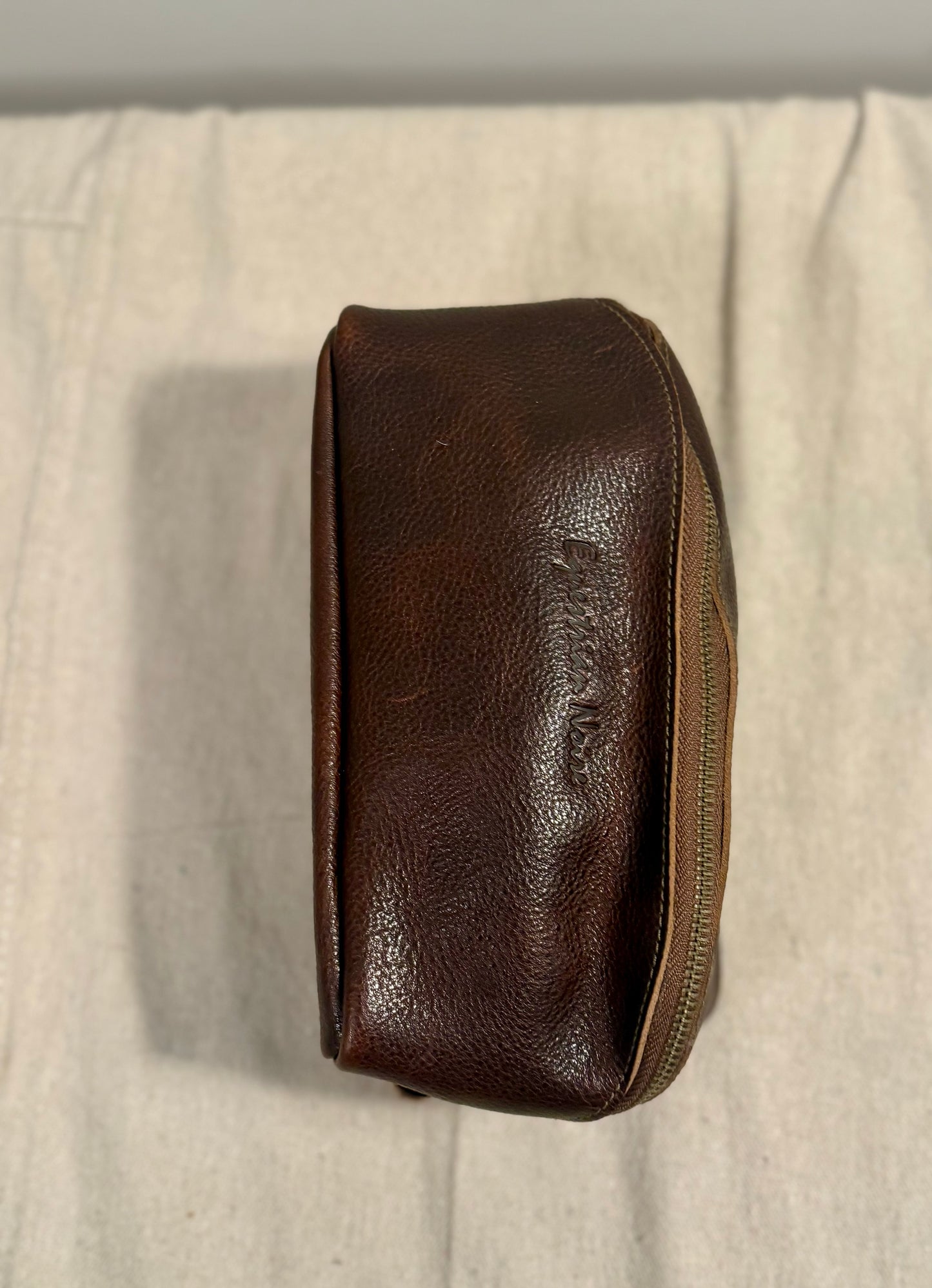 Dopp bag