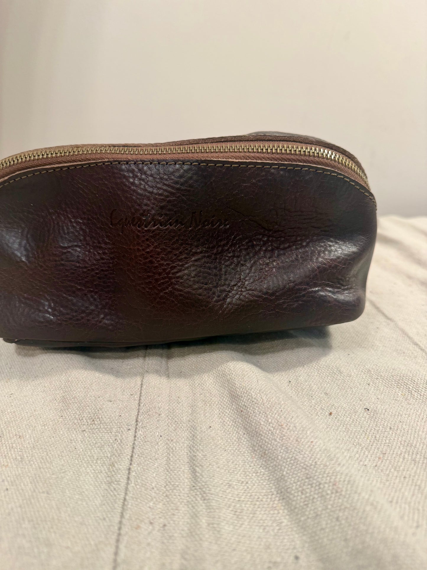 Dopp bag