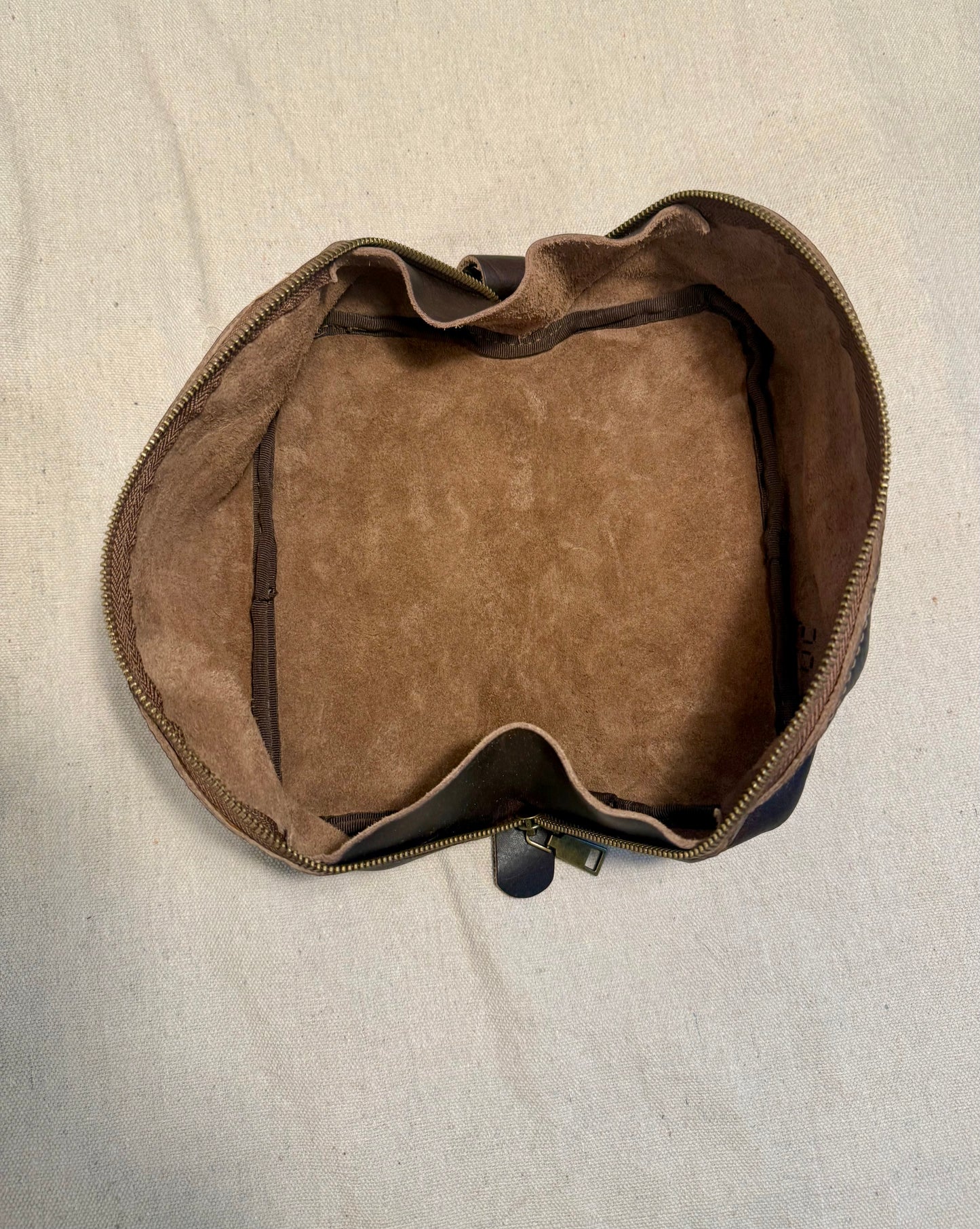 Dopp bag
