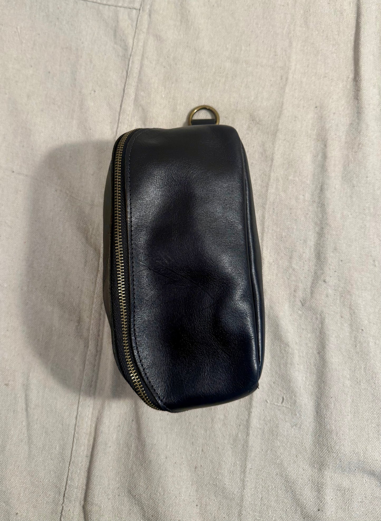 Dopp bag