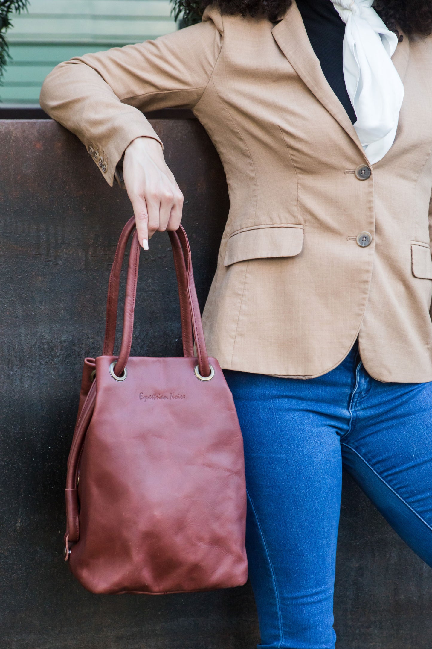 Camden Bucket bag - Oxblood