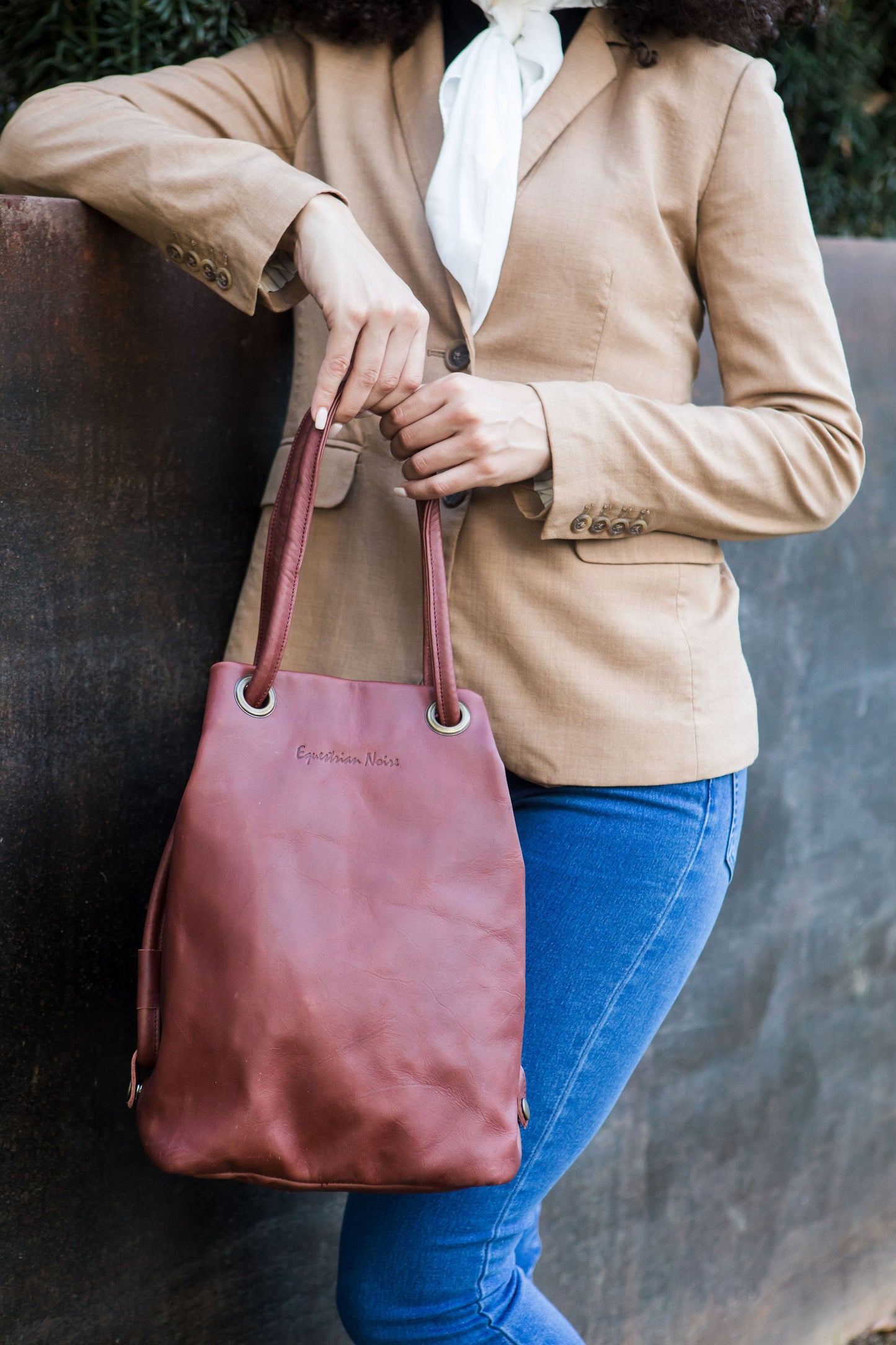Camden Bucket bag - Oxblood