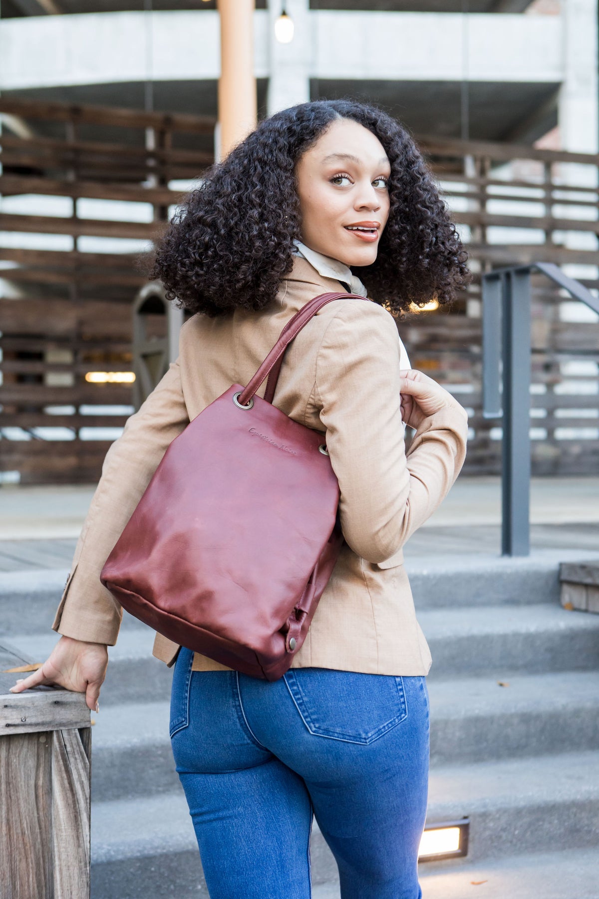Camden Bucket bag - Oxblood